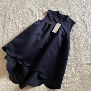 バーニーズニューヨーク(BARNEYS NEW YORK)の❤️新品未使用　ヨーコチャン　ヘムスカラップ　ネイビー　40(カットソー(半袖/袖なし))