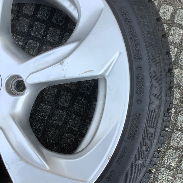 いました BRIDGESTONE - s660 スタッドレスタイヤセット 純正の通販 by 健二郎2|ブリヂストンならラクマ かなキズな