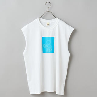 チャオパニック(Ciaopanic)のフラワープリントノースリTシャツ　新品未使用(Tシャツ(半袖/袖なし))