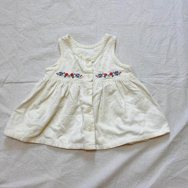 babyGAP(ベビーギャップ)の【数回使用】ベビー服　3-6m ワンピース　女の子　刺繍　バースデイ　しまむら キッズ/ベビー/マタニティのベビー服(~85cm)(ワンピース)の商品写真