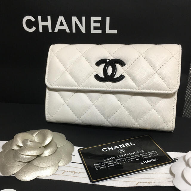 最も信頼できる CHANEL - 正規品 マトラッセ三つ折り財布 シャネル