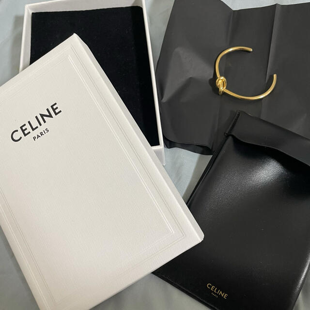 celine(セリーヌ)のセリーヌ　バングル レディースのアクセサリー(ブレスレット/バングル)の商品写真