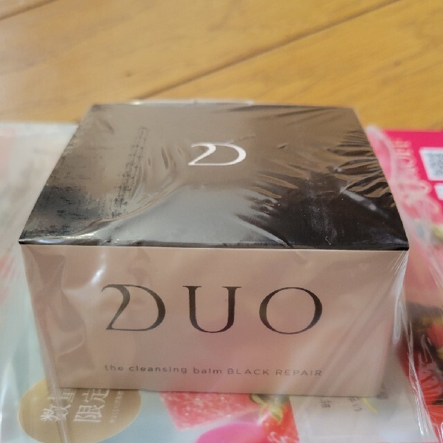 DUO  クレンジングバーム 90g コスメ/美容のスキンケア/基礎化粧品(クレンジング/メイク落とし)の商品写真