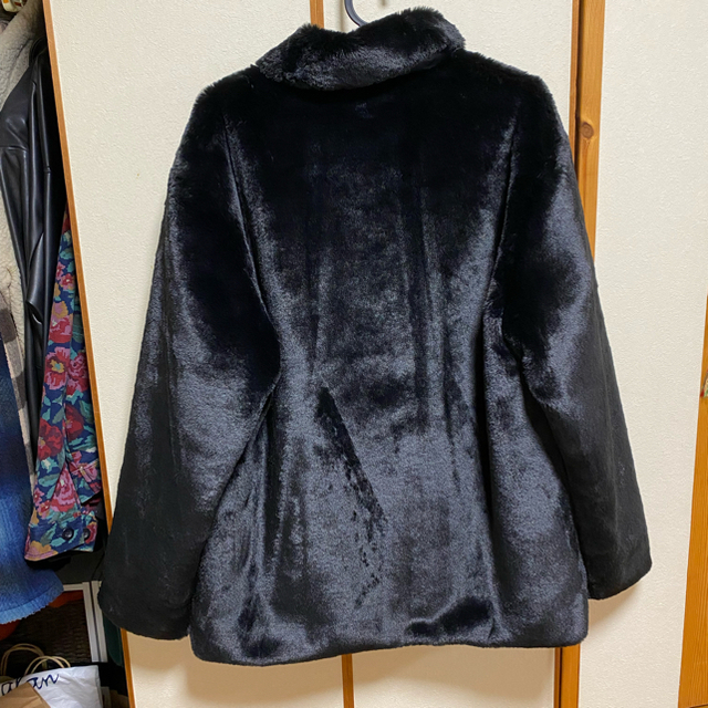 シュプリームsupreme 2-tone faux fur shop coat