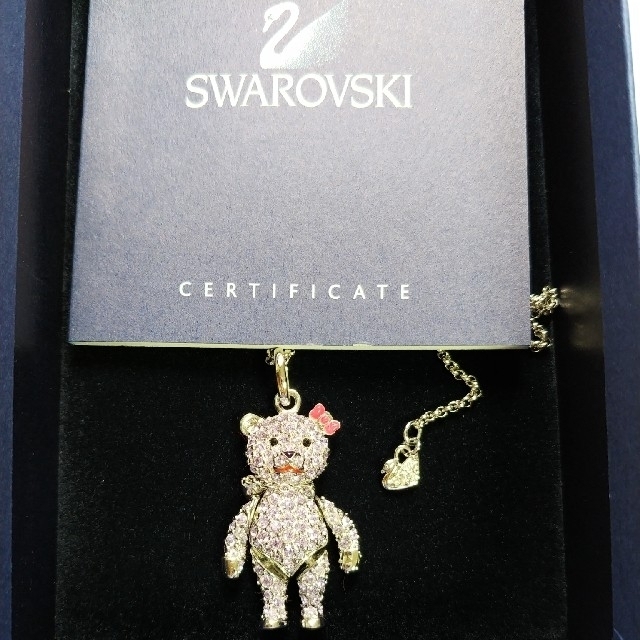 SWAROVSKI(スワロフスキー)のスワロフスキー テディベアネックレス(アメジストカラー) レディースのアクセサリー(ネックレス)の商品写真