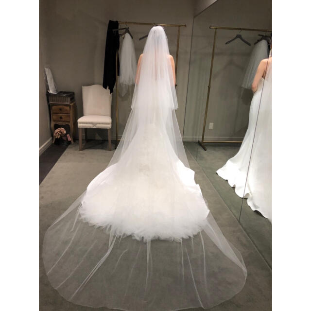 Vera Wang(ヴェラウォン)の【美品】VERA WANG Jocelyn ウェディングドレス US4※お値下可 レディースのフォーマル/ドレス(ウェディングドレス)の商品写真