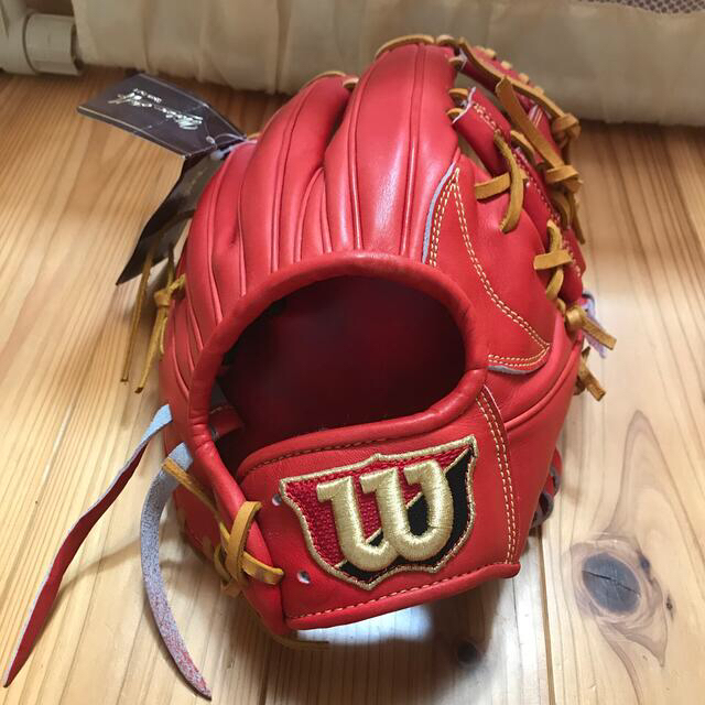 wilson(ウィルソン)のウィルソンスタッフ　硬式　新品未使用　専用袋付き スポーツ/アウトドアの野球(グローブ)の商品写真