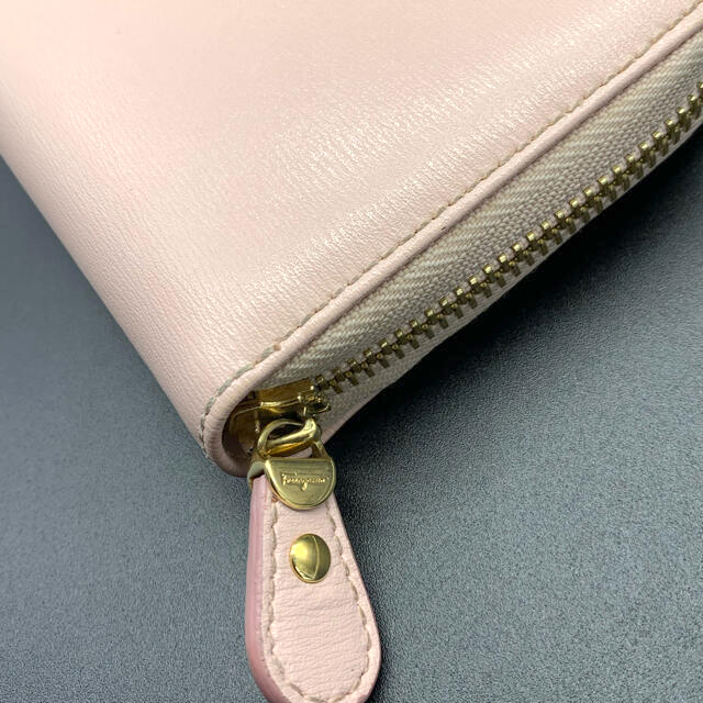 Salvatore Ferragamo ラウンドジッパーミニ財布 - 財布