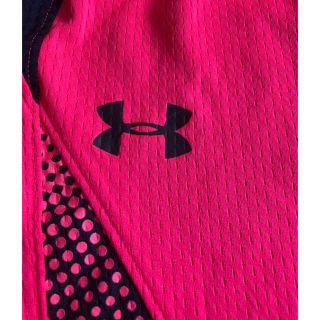 アンダーアーマー(UNDER ARMOUR)の☆アンダーアーマー  ハーフパンツ　美品☆(パンツ/スパッツ)