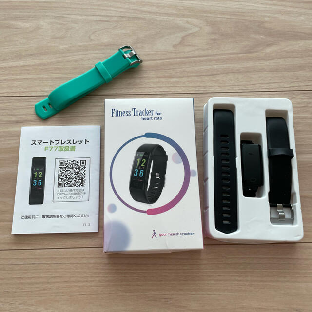 F77 Fitness Tracker スマートブレスレット レディースのファッション小物(腕時計)の商品写真