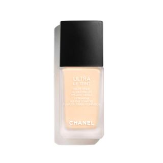 シャネル(CHANEL)のCHANEL　ウルトラルタンフリュイドB20　20(ファンデーション)