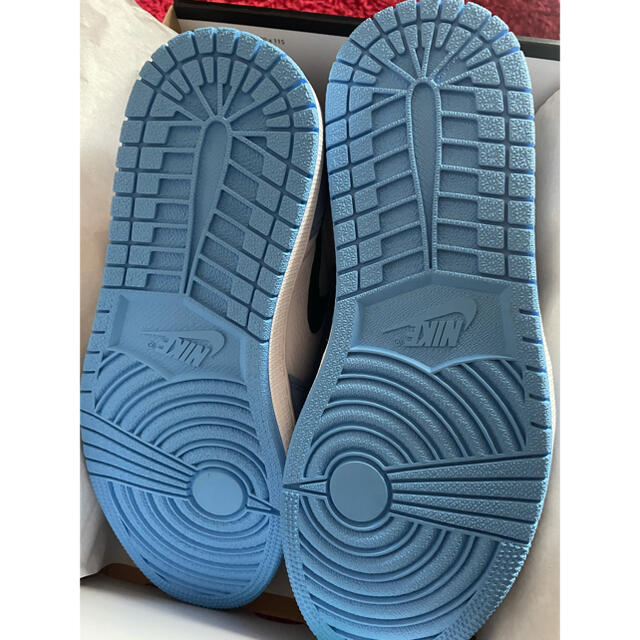 NIKE(ナイキ)の【26.5】AJ1 university blue エアジョーダン1 メンズの靴/シューズ(スニーカー)の商品写真