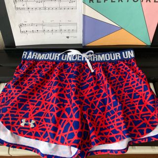 アンダーアーマー(UNDER ARMOUR)のアンダーアーマー・ヒートギアショートパンツ　レディースSM(ヨガ)