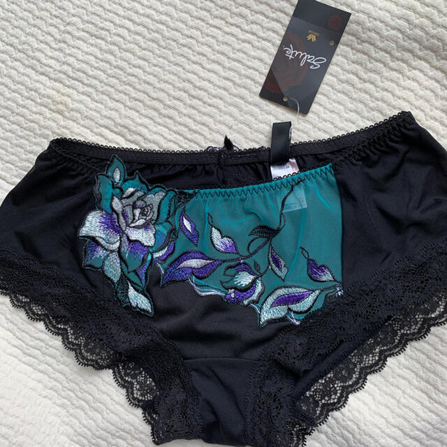 ワコール サルート 眠れる森の美女 ❤︎C75❤︎L❤︎ 新品 下着 ワコール サルート 眠れる森の美女 ❤︎C75❤︎L❤︎ 新品 下着