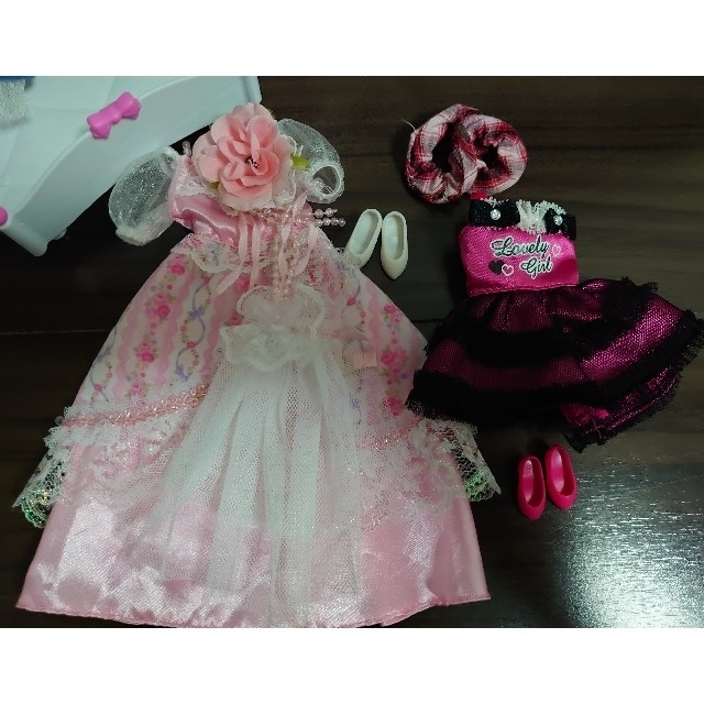 国内最安値! リカちゃん まとめ売り ハウス・人形・洋服他 購入オンライン リカちゃん まとめ売り ハウス・人形・洋服他 キャラクターグッズ