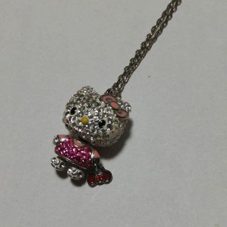 【新品】SWAROVSKI  ハローキティコラボ ロングネックレス星型