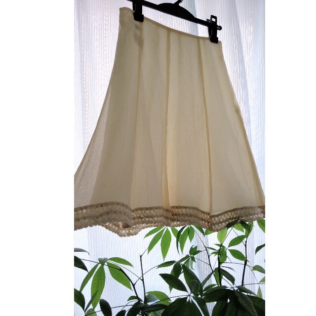 MK MICHEL KLEIN(エムケーミッシェルクラン)のシルク MK MICHEL KLEIN スカート ベージュ レディースのスカート(ロングスカート)の商品写真