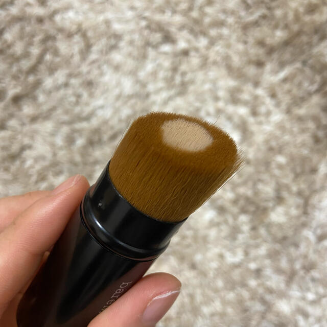 bareMinerals(ベアミネラル)のベアミネラル　bareminerals コア カバレッジ ブラシ コスメ/美容のメイク道具/ケアグッズ(チーク/フェイスブラシ)の商品写真