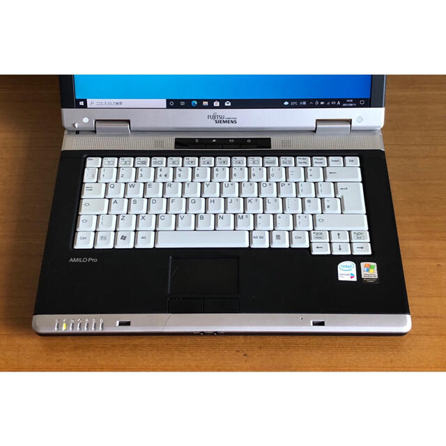 富士通(フジツウ)の富士通 AMILO Pro V3405 Windows 10 動作品 スマホ/家電/カメラのPC/タブレット(ノートPC)の商品写真