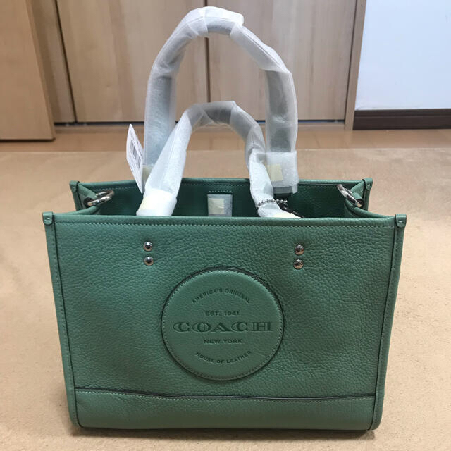 COACH - 《専用》coach デンプシー キャリーオール ウィズ パッチの