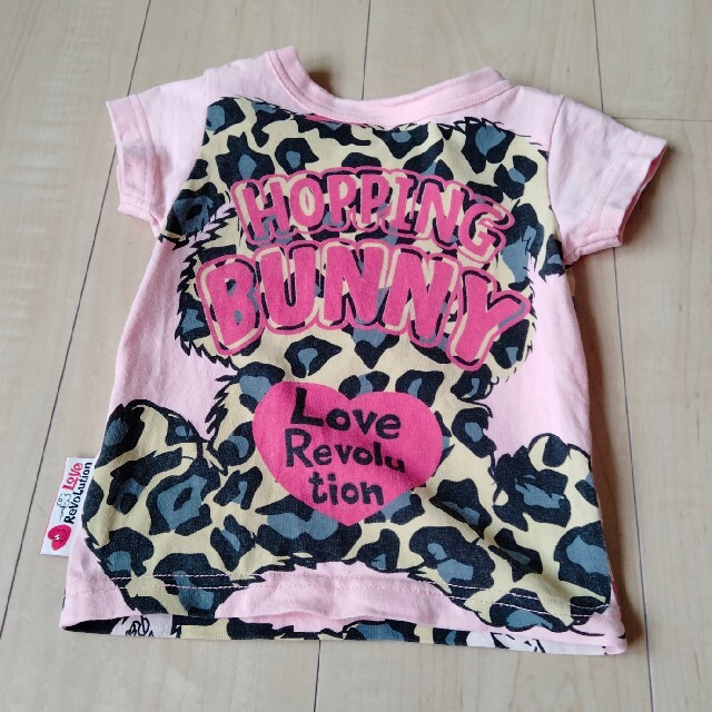 LOVE REVOLUTION(ラブレボリューション)のキッズ★ラブレボリューション　Tシャツ　80 キッズ/ベビー/マタニティのベビー服(~85cm)(Ｔシャツ)の商品写真