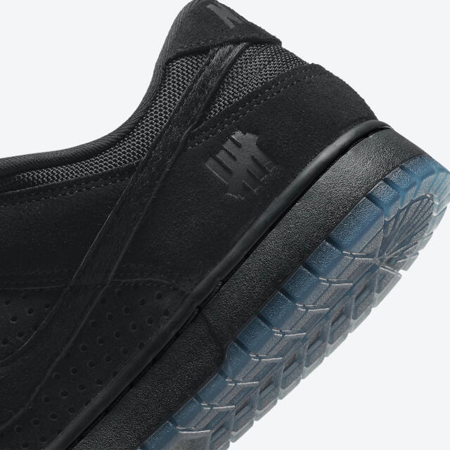 UNDEFEATED(アンディフィーテッド)のUNDEFEATED × NIKE DUNK LOW SP "BLACK" メンズの靴/シューズ(スニーカー)の商品写真