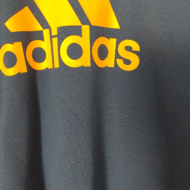 adidas(アディダス)のadidasスウェット160︰ネイビー キッズ/ベビー/マタニティのキッズ服男の子用(90cm~)(Tシャツ/カットソー)の商品写真