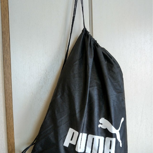 PUMA(プーマ)の新品！プーマ PUMA 大きめ 不織布巾着 キッズ/ベビー/マタニティのこども用バッグ(体操着入れ)の商品写真