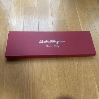 サルヴァトーレフェラガモ(Salvatore Ferragamo)のフェラガモ　ネクタイ空き箱(ショップ袋)