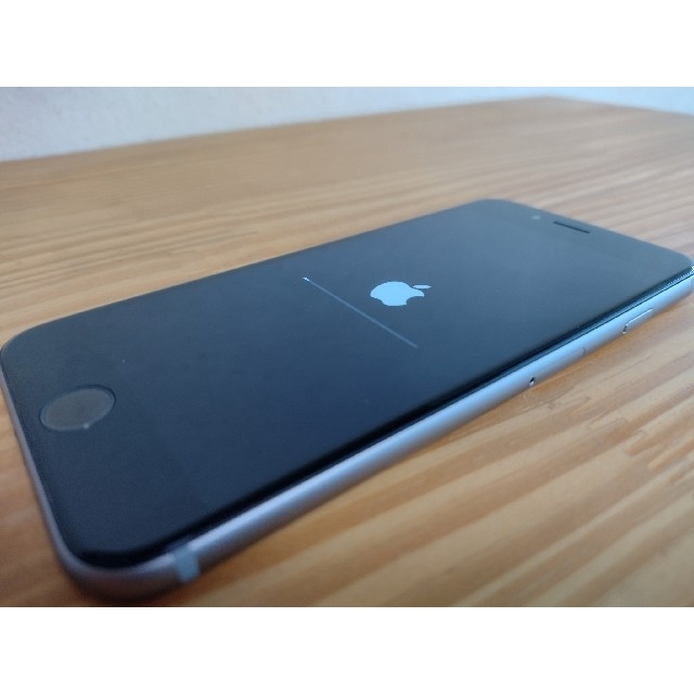 iPhone6s 32GBスペースグレイ指紋認証 1