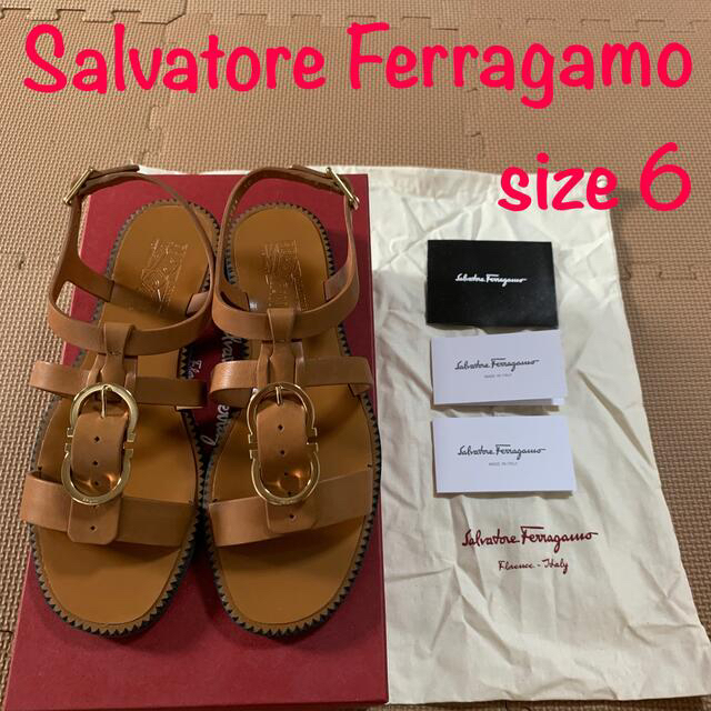 新品／Salvatore Ferragamo／フェラガモ　サンダル