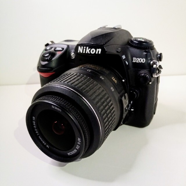 【美品】NIKON D200 18-55mmVRレンズキット