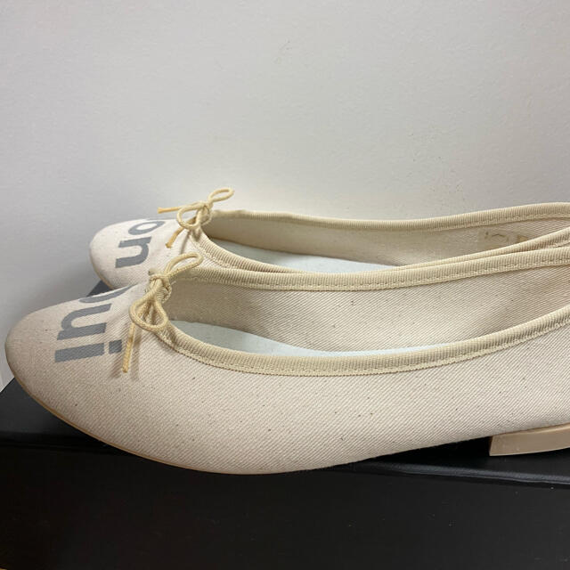 repetto(レペット)のレペット　ロゴ入り　37.5 今期　新品未使用 レディースの靴/シューズ(バレエシューズ)の商品写真