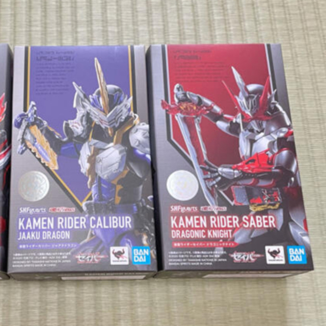 BANDAI(バンダイ)の新品未開封 フィギュアーツ 仮面ライダーセイバー セット エンタメ/ホビーのフィギュア(特撮)の商品写真