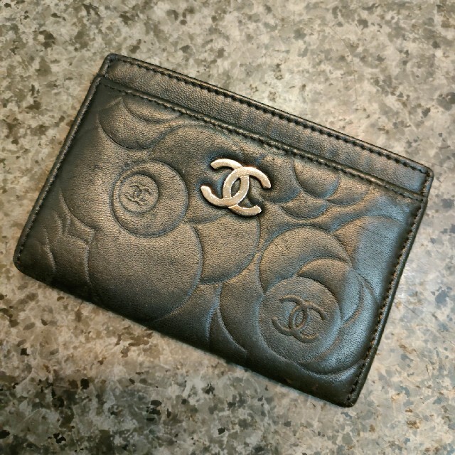 シャネル カードケース 黒 レディース メンズ CHANEL 人気