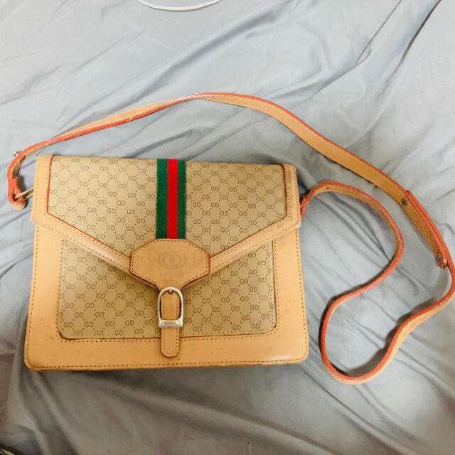 Gucci(グッチ)のgucciショルダーバック レディースのバッグ(ショルダーバッグ)の商品写真