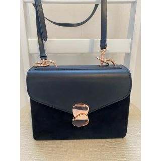 チャールズアンドキース(Charles and Keith)のショルダーバッグ(ショルダーバッグ)