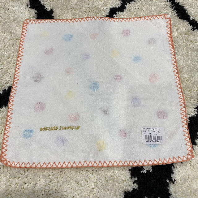 TSUMORI CHISATO(ツモリチサト)のツモリチサト　ドット　ハンカチ レディースのファッション小物(ハンカチ)の商品写真