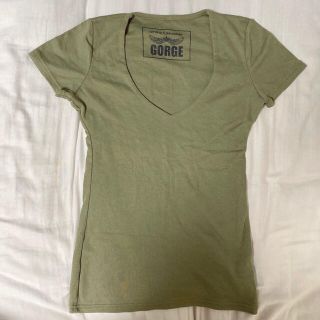 ゴージ(GORGE)のカーキ Tシャツ(Tシャツ/カットソー(半袖/袖なし))