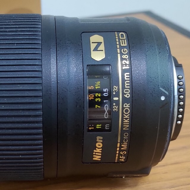 Nikon(ニコン)のAF-S Micro NIKKOR 60mm F2.8G ED　オマケ付き スマホ/家電/カメラのカメラ(レンズ(単焦点))の商品写真