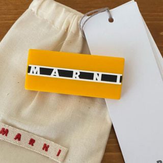 マルニ(Marni)の⭐︎レア⭐︎ マルニ　ＭＡＲＮＩ　ロゴブローチ　2021ss(ブローチ/コサージュ)