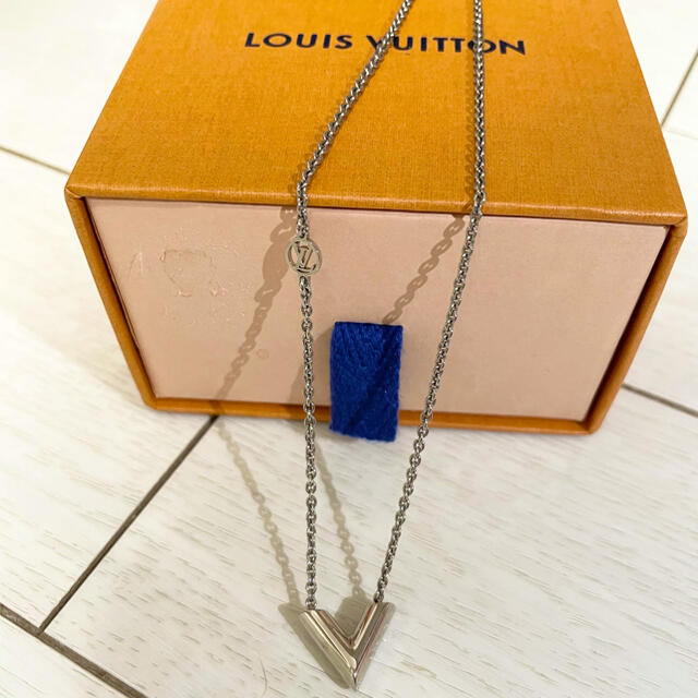 LOUIS VUITTON(ルイヴィトン)のルイヴィトン　ネックレス　エッセンシャル メンズのアクセサリー(ネックレス)の商品写真