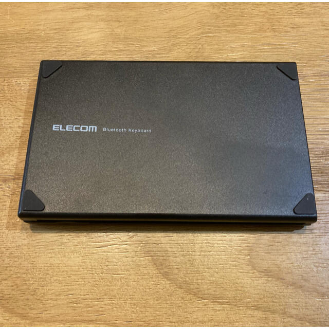 ELECOM(エレコム)のワイヤレスBluetoothキーボード スマホ/家電/カメラのPC/タブレット(PC周辺機器)の商品写真