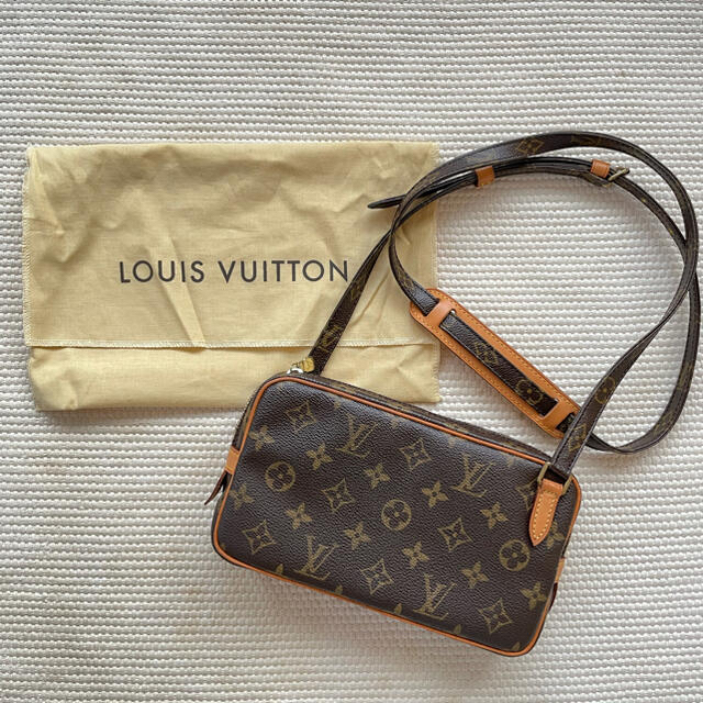 愛用 LOUIS ショルダーバッグ ポシェット マルリーバンドリエール