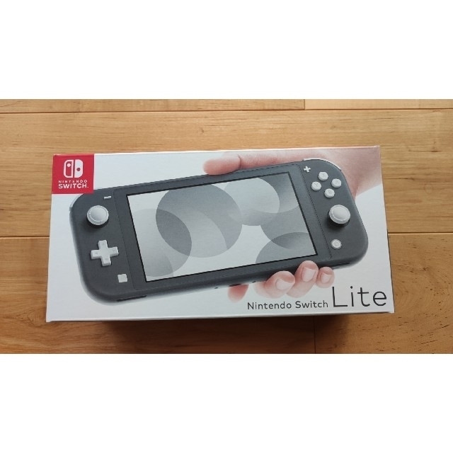 Nintendo Switch Lite グレー(おまけ付き) エンタメ/ホビーのゲームソフト/ゲーム機本体(携帯用ゲーム機本体)の商品写真