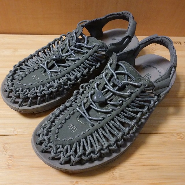 KEEN ユニーク 26.5cm