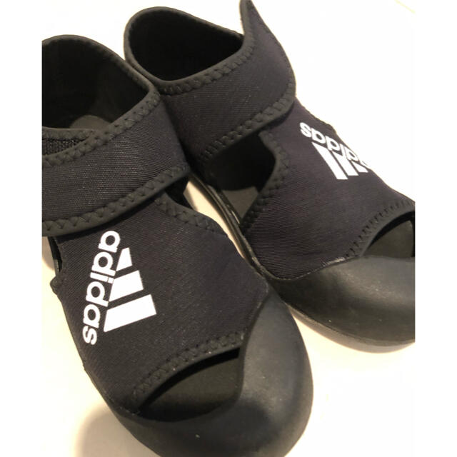 adidas(アディダス)のアディダス サンダル 男の子 キッズ 19.5 キッズ/ベビー/マタニティのキッズ靴/シューズ(15cm~)(サンダル)の商品写真