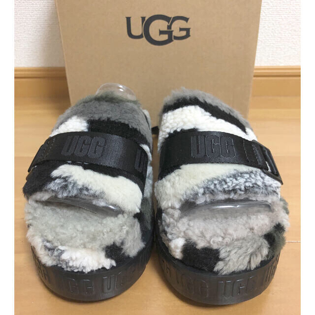 UGG(アグ)の新品　UGG  ugg fluffita cali collage 送料無料 レディースの靴/シューズ(サンダル)の商品写真