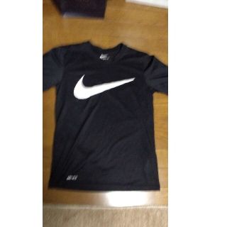 ナイキ(NIKE)のNIKEドライフィットＴシャツ売り切り最終値下げ！短時間値下げ(Tシャツ/カットソー(半袖/袖なし))