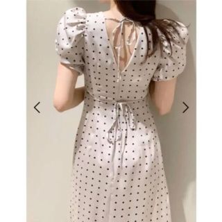 【大幅値下げ!!】snidel ギャザー パフスリーブ ドット ワンピース